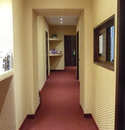 Pensjonat Nice Rome Holiday 4*