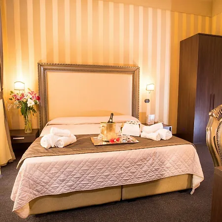 Pensjonat Nice Rome Holiday 4*