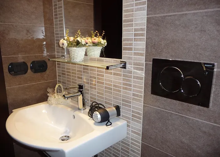 Nice Rome Holiday רומא