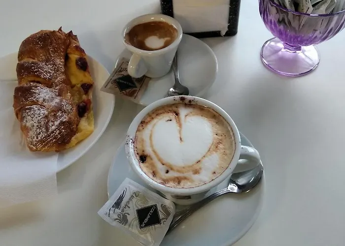 בית הארחה Nice Rome Holiday 4*