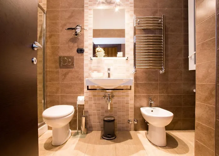 Nice Rome Holiday בית הארחה